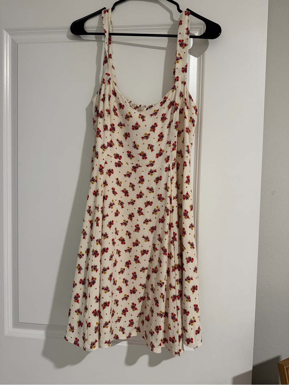 Sézane Floral Scoop Neck Cream Summer Dress with Red Accent